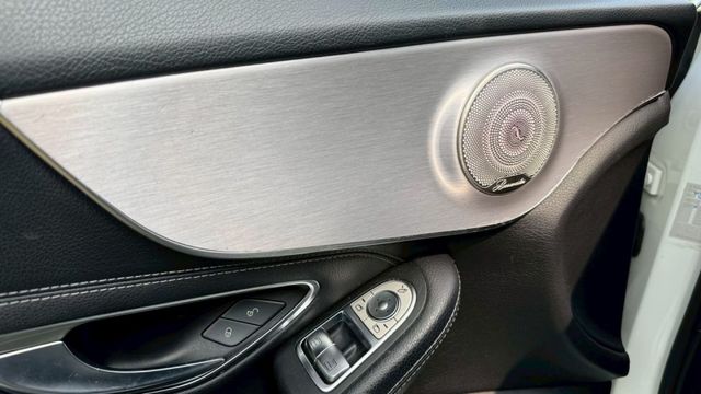 BENZ C180/柏林之音/原鈑件/64色氣氛燈/AMG輪圈/電子閥門  第13張相片