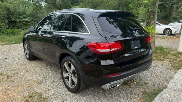 BENZ GLC300/原鈑件/電尾門/柏林之音/雙前電動加熱座椅/盲點  第6張相片