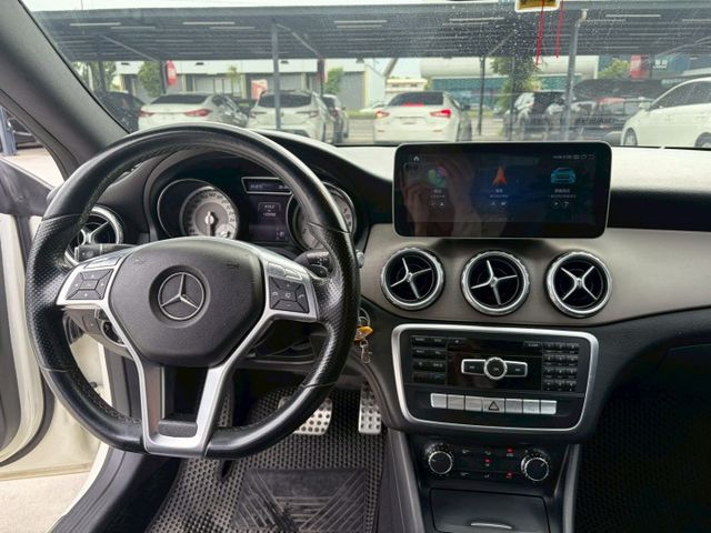BENZ CLA250/可認證/AMG套件/倒車顯影/雙前電動記憶座椅  第8張相片