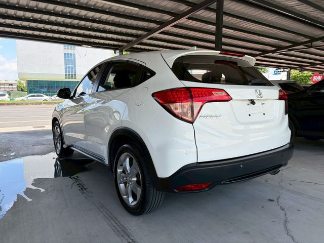 HONDA HRV/摸門/一鍵啟動/胎壓偵測器/循跡防滑/行車前後錄  第6張相片
