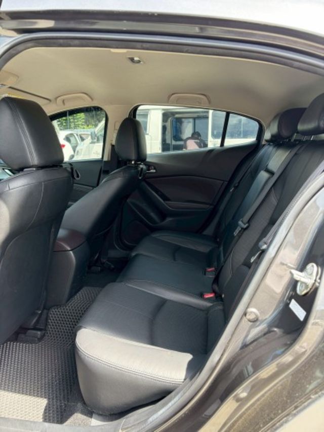 MAZDA3/原鈑件/旗艦版/ACC跟車/抬頭顯示器/盲點  第10張相片