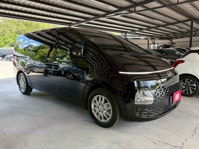 HYUNDAI STARIA/原鈑件/ACC跟車/數位儀表/一鍵啟動/電動座椅/倒車顯影  第3張相片