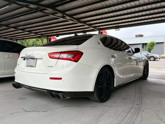 MASERATI GHIBLI/頂級SQ4/原鈑件/全時四輪傳動  第4張相片
