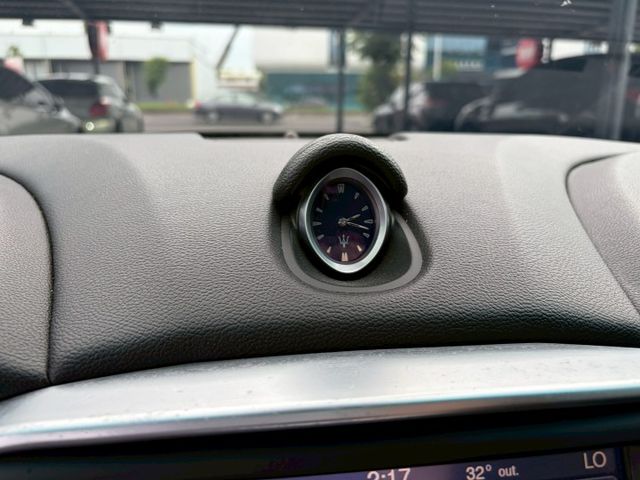 MASERATI GHIBLI/頂級SQ4/原鈑件/全時四輪傳動  第13張相片