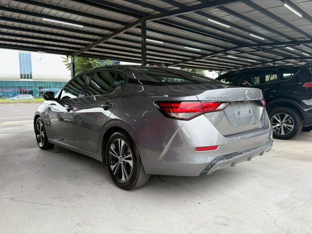 NISSAN SENTRA/原鈑件/ACC跟車/360度環景/一鍵啟動/雙區恆溫空調  第4張相片