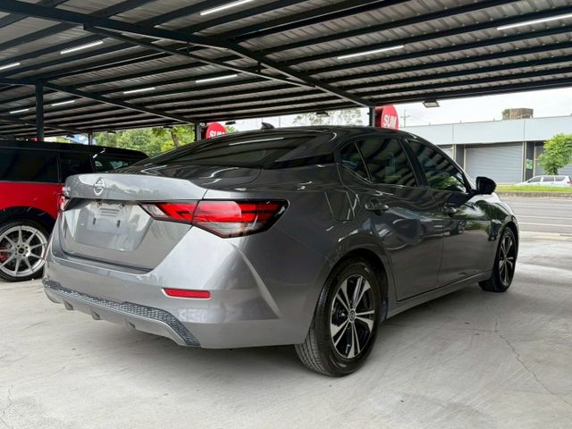 NISSAN SENTRA/原鈑件/ACC跟車/360度環景/一鍵啟動/雙區恆溫空調  第6張相片