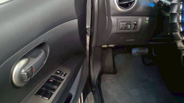 NISSAN LIVINA/原鈑件/倒車顯影/導航/摸門/行車紀錄器/抬頭顯示器  第13張相片