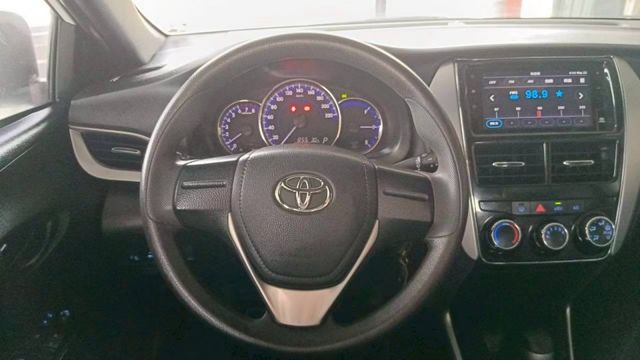 TOYOTA YARIS/可認證/倒車雷達/防滑循跡/黑頂棚  第10張相片