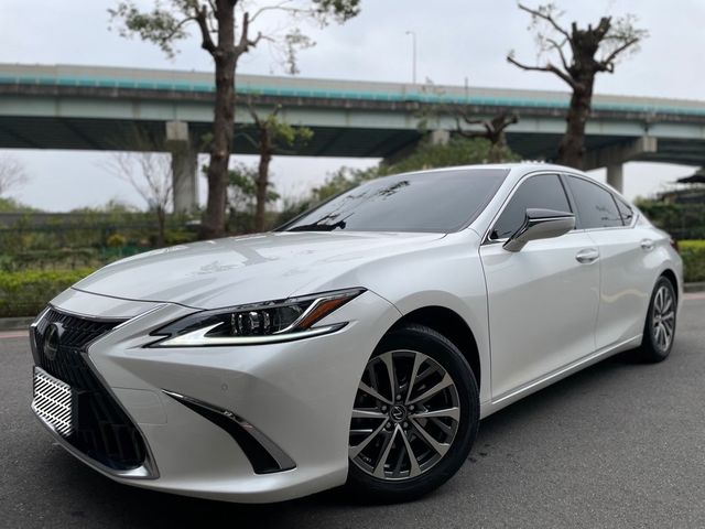 LEXUS凌志 ES200  第13張相片