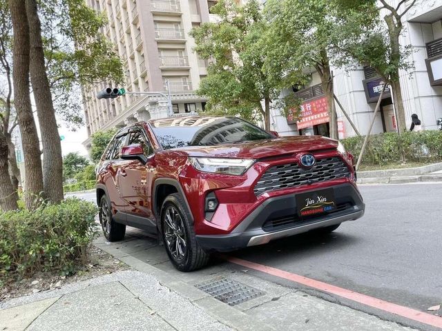 TOYOTA豐田 RAV4  第1張相片