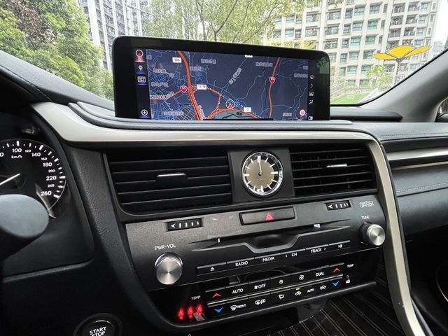 LEXUS凌志 RX300  第7張相片