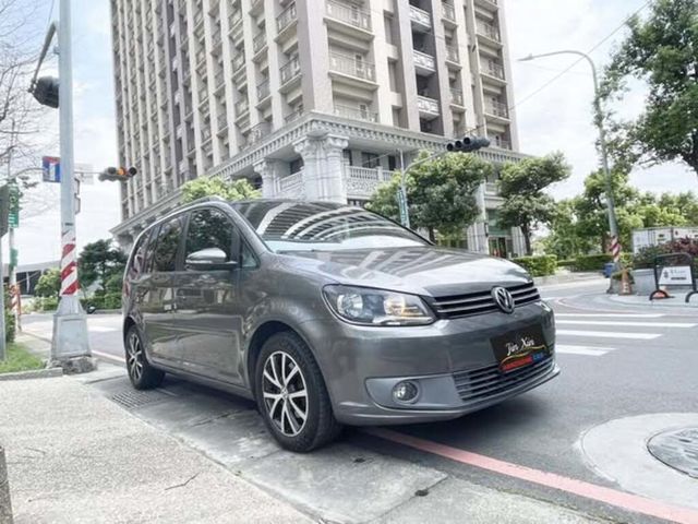 VOLKSWAGEN福斯 TOURAN  第1張相片