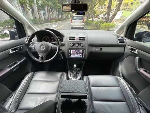 VOLKSWAGEN福斯 TOURAN  第5張相片