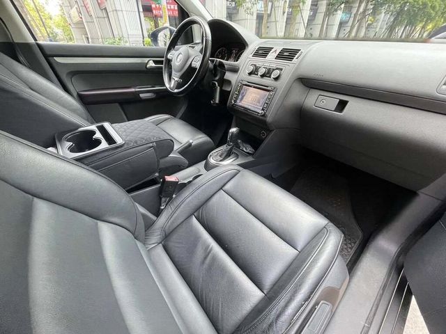 VOLKSWAGEN福斯 TOURAN  第6張相片