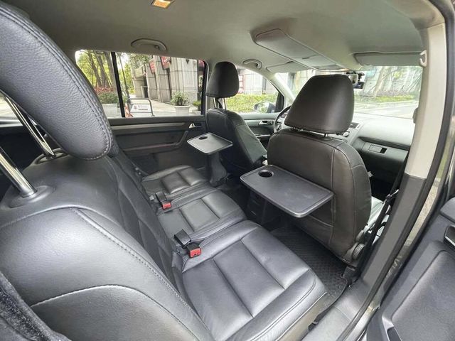 VOLKSWAGEN福斯 TOURAN  第7張相片