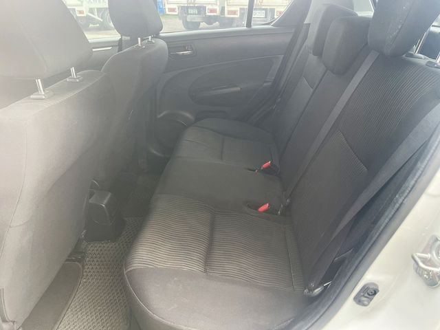 SUZUKI鈴木 SWIFT  第6張相片