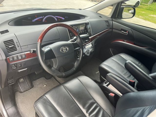 TOYOTA豐田 PREVIA  第5張相片