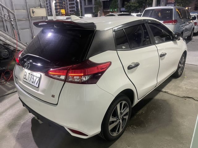 TOYOTA豐田 YARIS  第2張相片