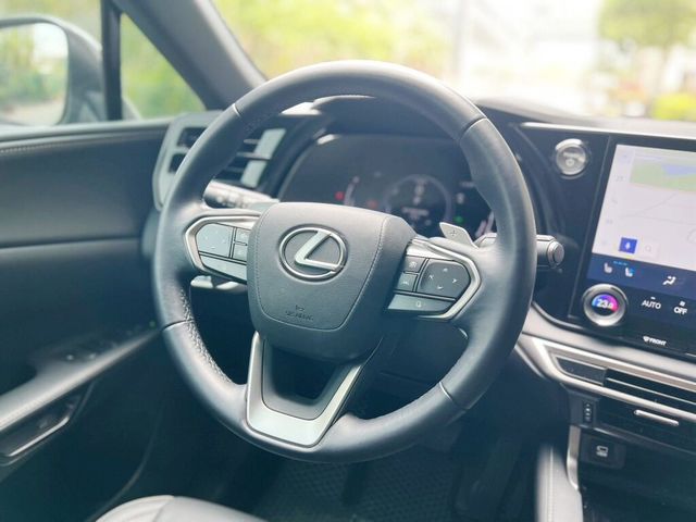 LEXUS凌志 RX350H  第6張相片