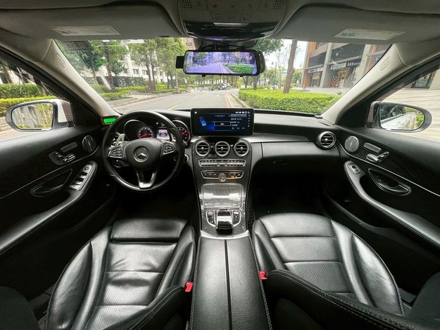 M-BENZ賓士 C300  第5張相片