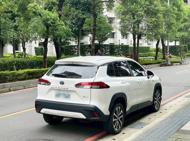 TOYOTA豐田 COROLLA CROSS HYBRID  第3張相片