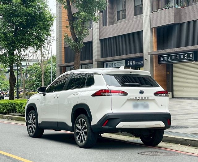 TOYOTA豐田 COROLLA CROSS HYBRID  第4張相片