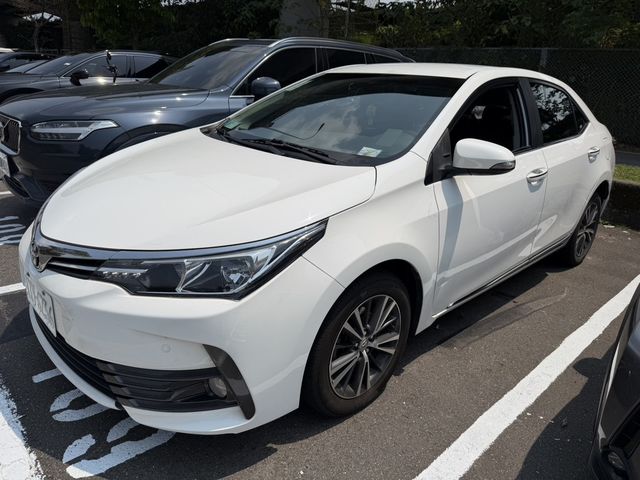TOYOTA豐田 ALTIS  第1張相片