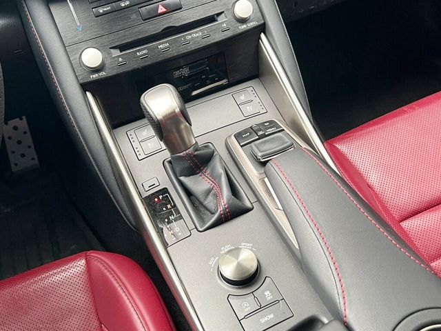 LEXUS凌志 IS200T  第7張相片