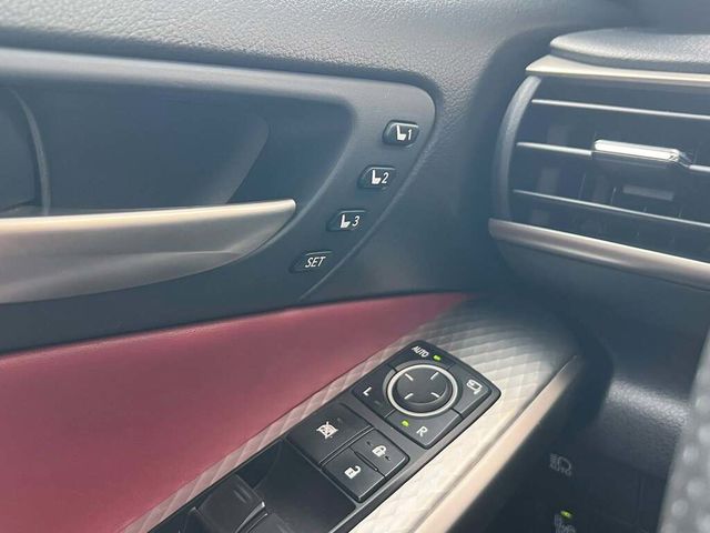 LEXUS凌志 IS200T  第11張相片