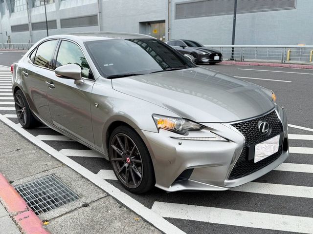 LEXUS凌志 IS250  第2張相片