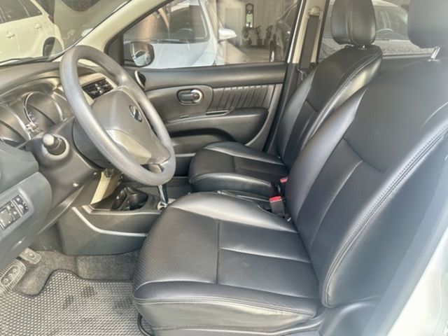 NISSAN日產 LIVINA  第6張相片
