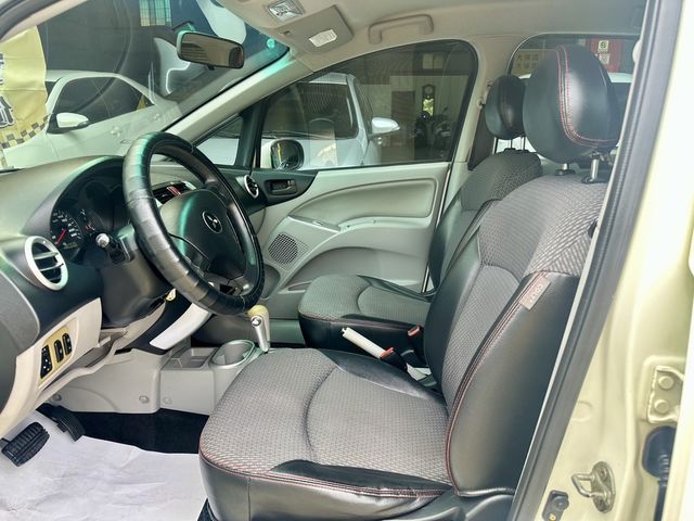 MITSUBISHI三菱 COLT PLUS  第7張相片