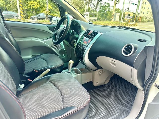 MITSUBISHI三菱 COLT PLUS  第10張相片