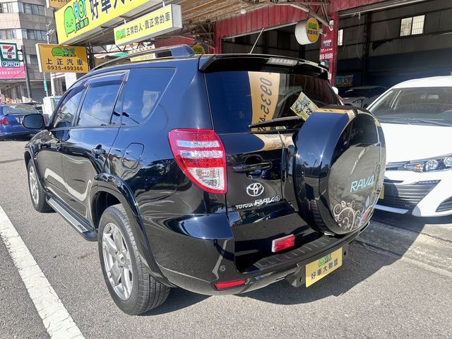 TOYOTA豐田 RAV4  第2張相片