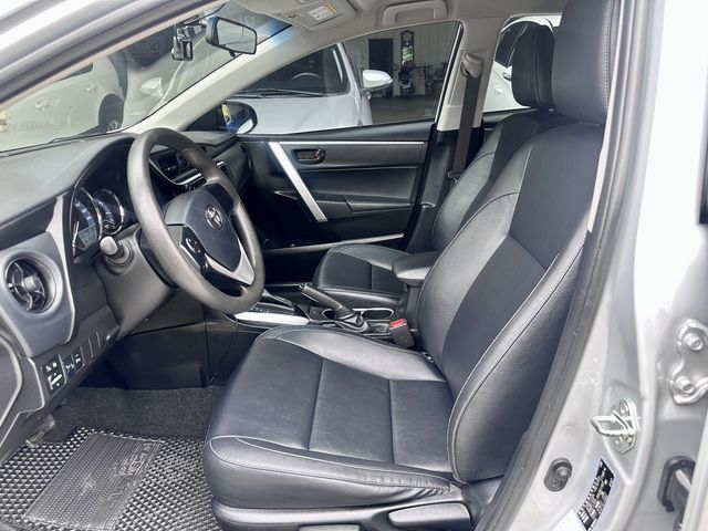 TOYOTA豐田 ALTIS  第6張相片