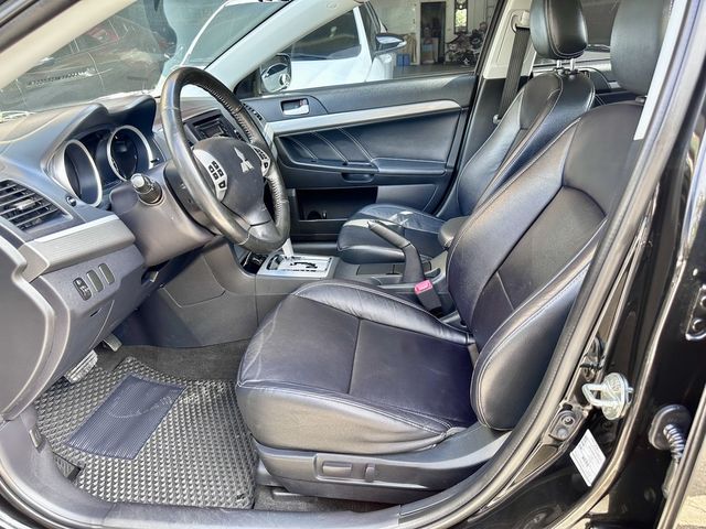 MITSUBISHI三菱 LANCER FORTIS  第6張相片