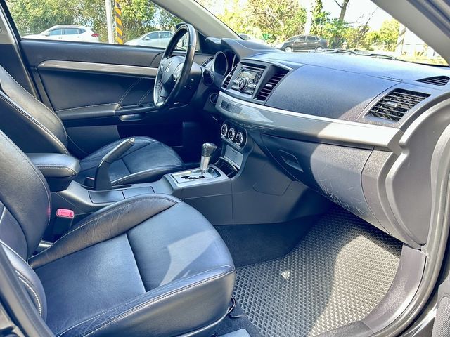 MITSUBISHI三菱 LANCER FORTIS  第12張相片