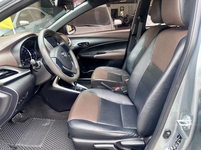 TOYOTA豐田 YARIS CROSSOVER  第6張相片