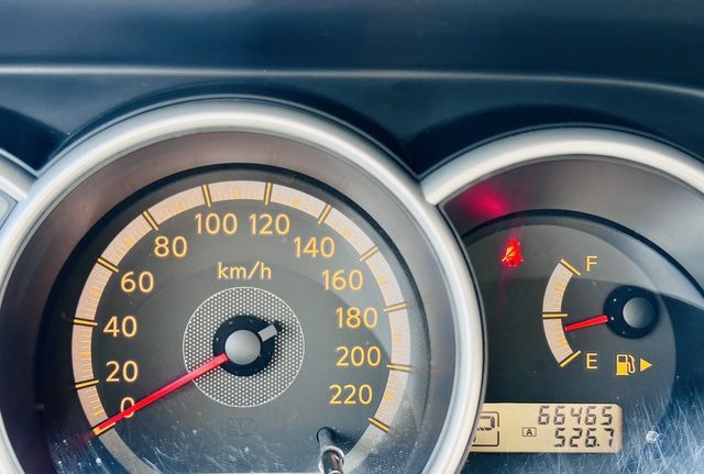 NISSAN日產 TIIDA  第8張相片