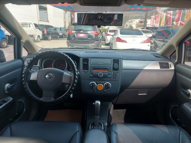 小車車~大大的空間!! 為您推薦生活中實用的好車..除了空間大! 也很耐操! 再遠的旅途依然伴著您上山下海..啪啪造唷!  第11張相片