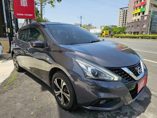 魔術大空間 最大的小車 原廠保養 I KEY 電摺 胎壓偵測 大螢幕主機 倒車雷達 雙區恆溫 方向盤控制鍵 後座出風口  第2張相片