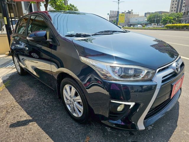 一手車 原鈑件 原廠保養 車美氣氛佳 省油好開省稅金好停車! I KEY 免鑰匙啟動 電摺後視鏡 恆溫空調 抬頭顯示器  第2張相片