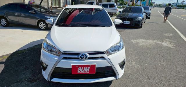 原廠保養 正一手女用車 i key免鑰匙啟動 電摺後視鏡 多功能原廠大螢幕影音 導航 電視 藍芽 倒車顯影 兒童安全鎖  第8張相片