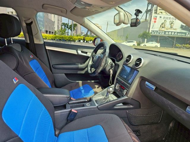 小巧可愛女用車 最佳的防護 行車最安全 空間適宜 亮眼的城市小鋼炮 動靜皆美 歡迎來試乘..  第16張相片