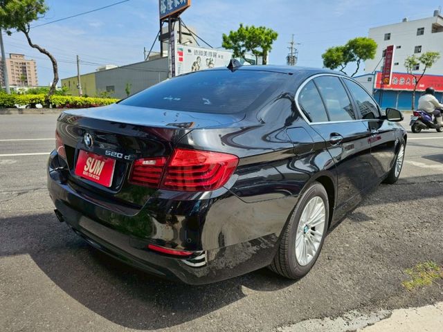 不想花費太多金錢開進口車的首選 油耗漂亮 好顧好養 全車原鈑件 3種駕駛模式 360環景 HK音響 輪胎剛換4條米其林  第3張相片