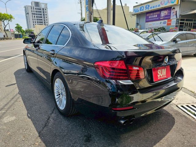不想花費太多金錢開進口車的首選 油耗漂亮 好顧好養 全車原鈑件 3種駕駛模式 360環景 HK音響 輪胎剛換4條米其林  第4張相片