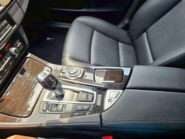 不想花費太多金錢開進口車的首選 油耗漂亮 好顧好養 全車原鈑件 3種駕駛模式 360環景 HK音響 輪胎剛換4條米其林  第9張相片