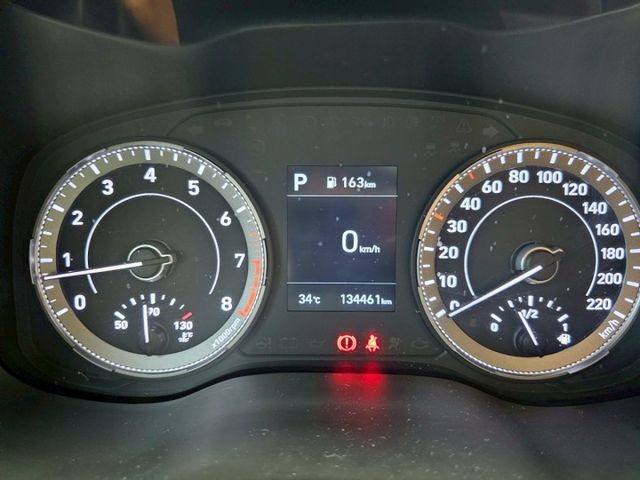 又一台一手女用車 最新八核心影音安卓機 前後錄鏡頭 倒車顯影 六種駕駛模式 省油 妥善率高 風靡都會跨世代休旅  第13張相片