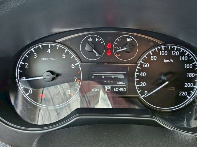 單純勤勞一手美車 大螢幕影音安卓機 胎壓偵測 盲點偵測 倒車顯影 大空間 省稅金 氣氛佳  第9張相片