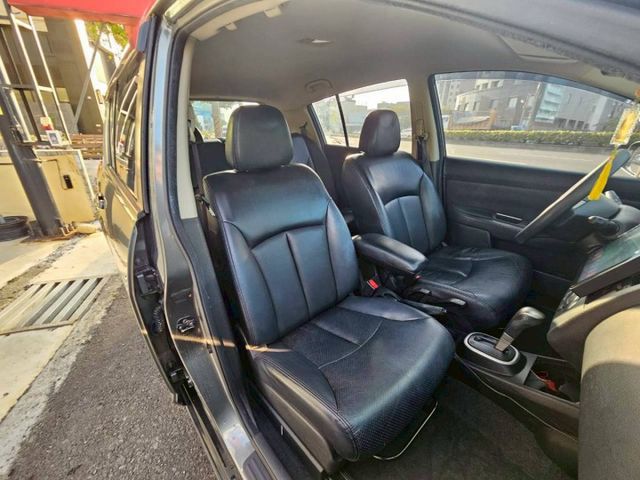 俗擱大碗的一手車庫車 來試車就知道車況超好 無抖動無漏油 冷氣超冷 有大螢幕影音安卓機 倒車顯影  第16張相片